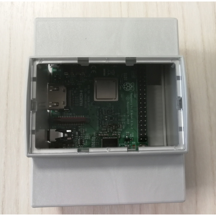 Modular Box Case for Raspberry PI3 on DIN Rail